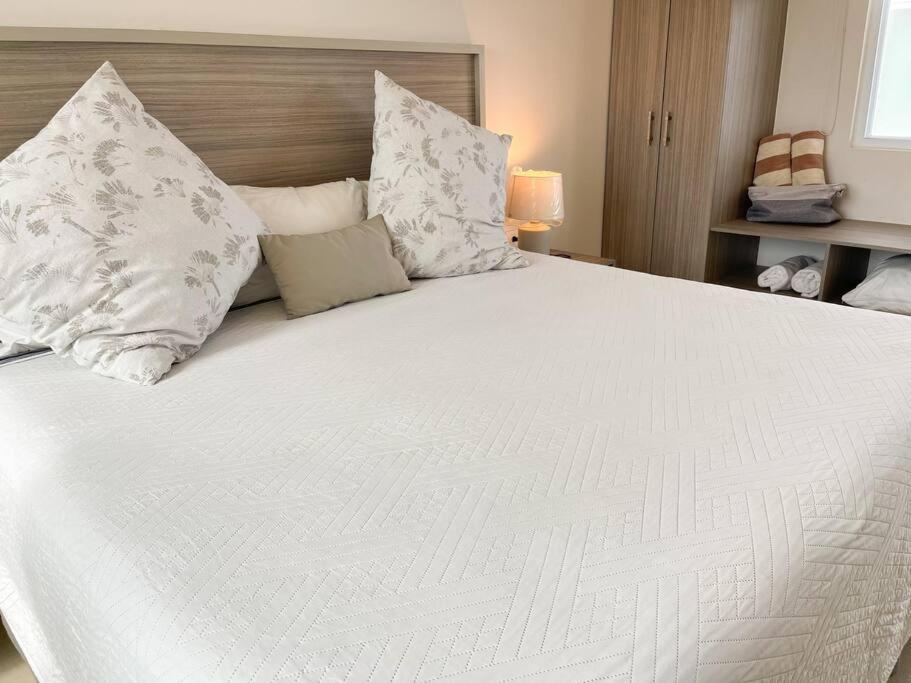 Modern Holiday On The Island - M2 * Isla Mujeres
